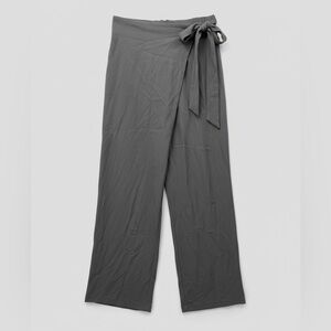 NWT! HALARA Gray harem pants with side zip and tie